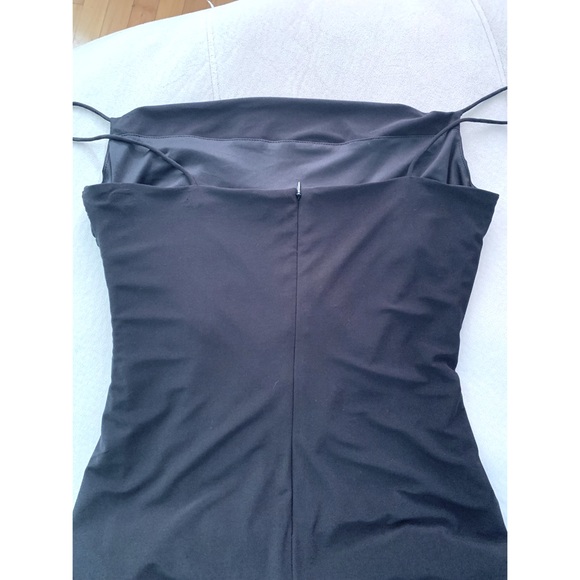 Ralph Lauren form fitted, lined black dress size 8 - Picture 7 of 9